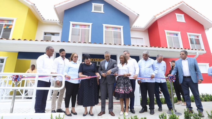 Inauguran dos Caipi en Villa Altagracia