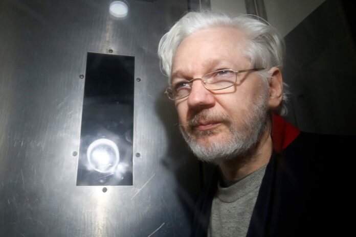 Julian Assange, fundador de WikiLeaks, se declarará culpable