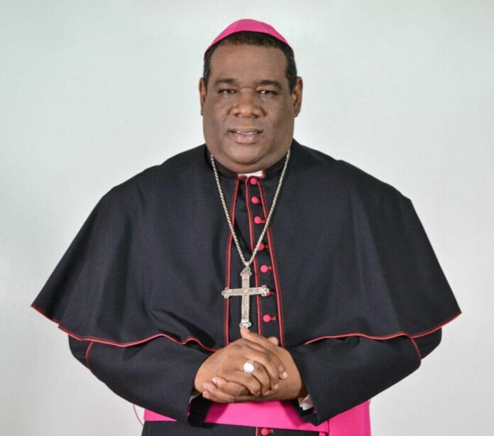 Obispo Castro Marte solicita consenso en reforma a la Constitución