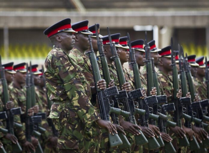 Policías de Kenia saldrían para Haití este martes 25