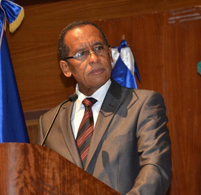 Que se reforme la Constitución para la independencia MP