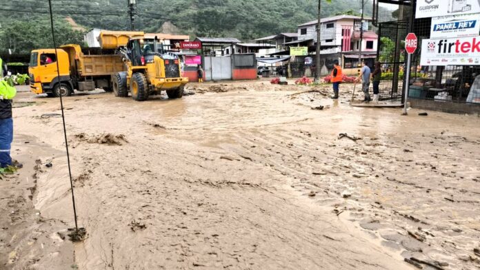 Se eleva a 19 la cifra de muertos por fuertes lluvias en Ecuador