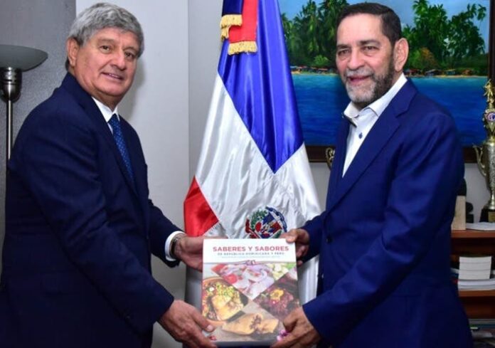 Valoran convenio de entendimiento firmado en Consulado Dominicano-NY