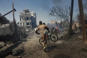 Israel justifica bombardeo contra el número 2 de Hamás en la zona humanitaria de Mawasi