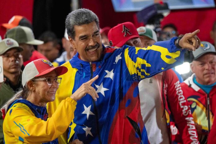 El CNE de Venezuela proclama oficialmente presidente a Nicolás Maduro 