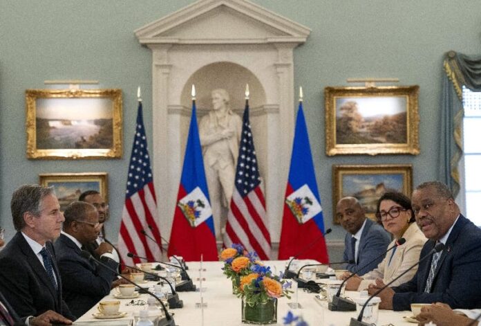 Blinken y primer ministro de Haití tratan despliegue