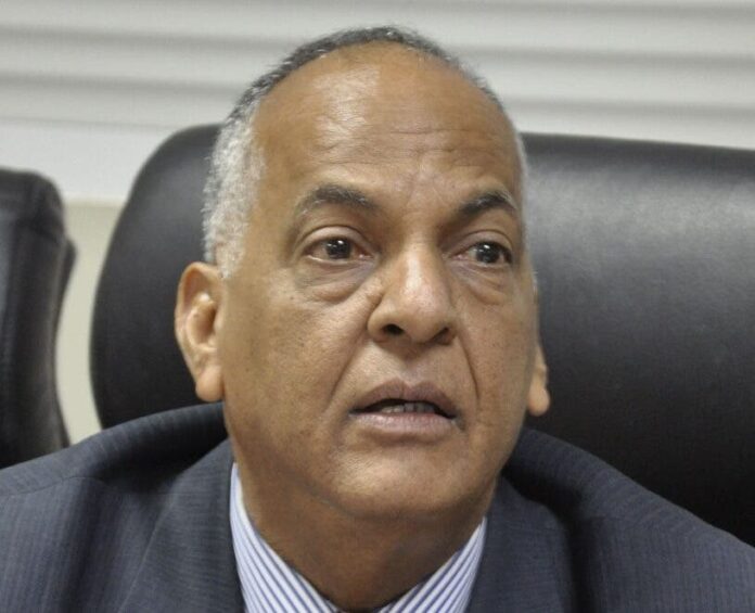 Califica como vergüenza aprobación del Código