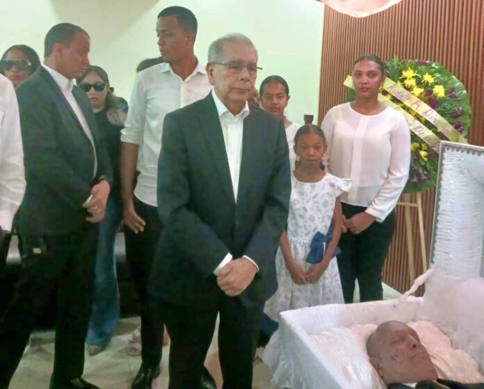 Danilo Medina asiste a funeral de Ruddy Díaz