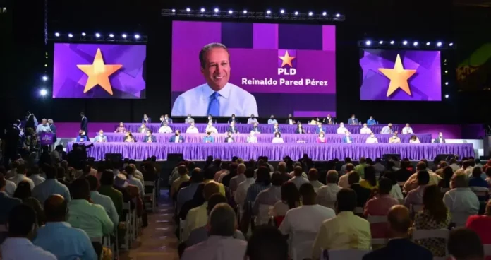 Danilo Medina se confiesa y aconseja dirigencia del PLD