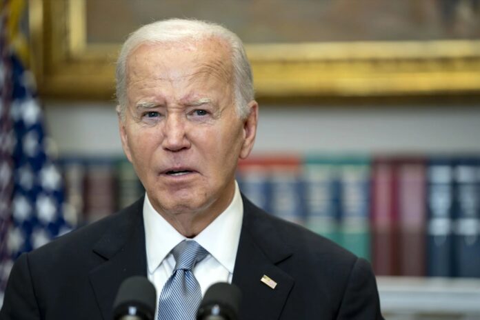 El 65% de los demócratas dice Biden tiene que retirarse, según la Universidad de Chicago