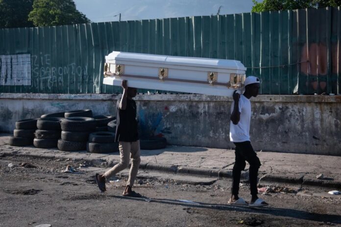 Elevan a 25 los muertos en enfrentamientos entre la Policía de Haití y las bandas