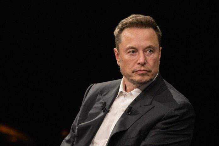 Elon Musk dice que el “virus woke” mató a su hijo y se compromete a “destruirlo”