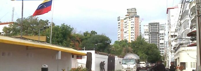 Embajada de Venezuela en RD está custodiada y en calma