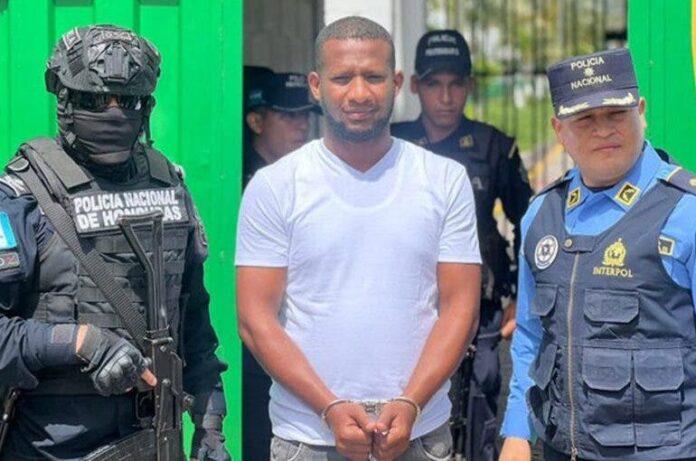Honduras extradita a su país a un “peligroso narcotraficante” dominicano
