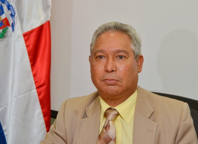 Isidoro Santana cree necesaria una reforma fiscal en el país