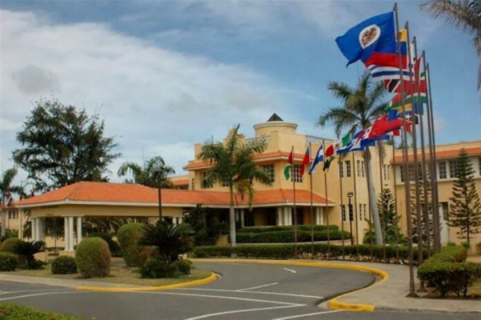 La embajada y el consulado general dominicanos en Venezuela cierran sus puertas