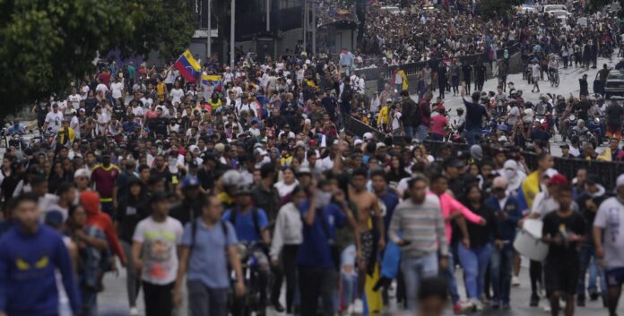 Miles protestan contra “resultados” Venezuela