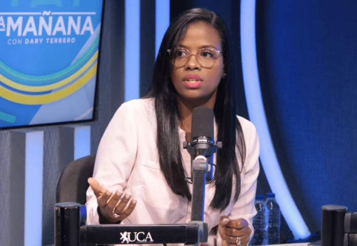 Neuróloga aclara mitos sobre dolores de cabeza: ¿Medicarse? ¿usar potenciadores sexuales? ¿alcohol?