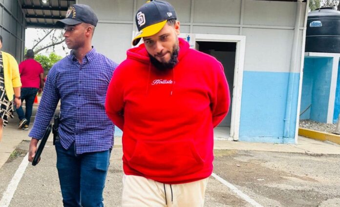 Se entrega acusado de homicidio