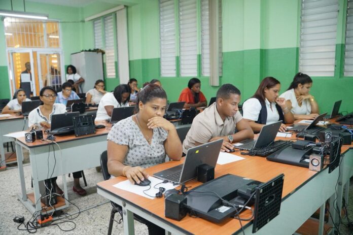 ¡Atención postulantes del Concurso de Oposición Docente! Aquí pueden visualizar los resultados