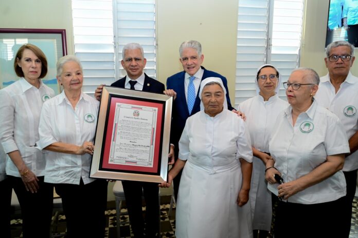 Senado reconoce Hospicio San Vicente de Paúl de Santiago