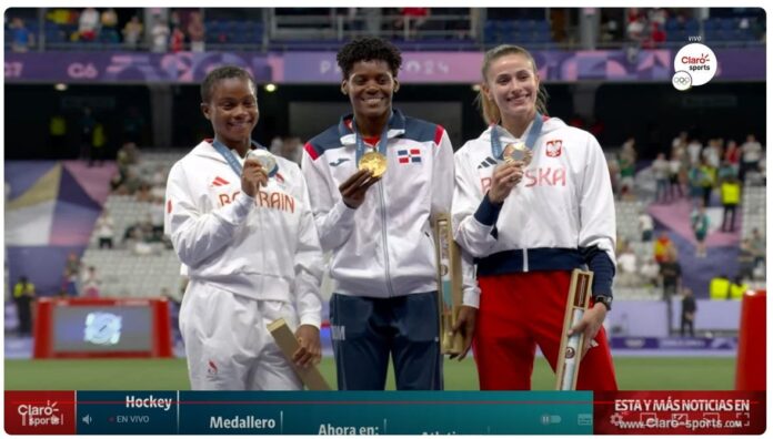 En fotos: Marileidy Paulino recibe medalla de oro