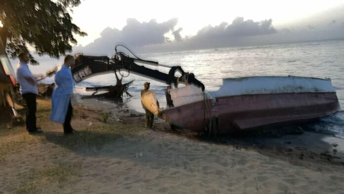 Encuentran otras dos osamentas de africanos en playa de provincia Espaillat