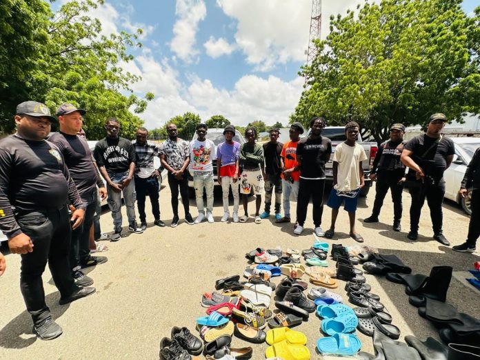 PN y MP desmantelan peligrosa banda de haitianos en Santiago