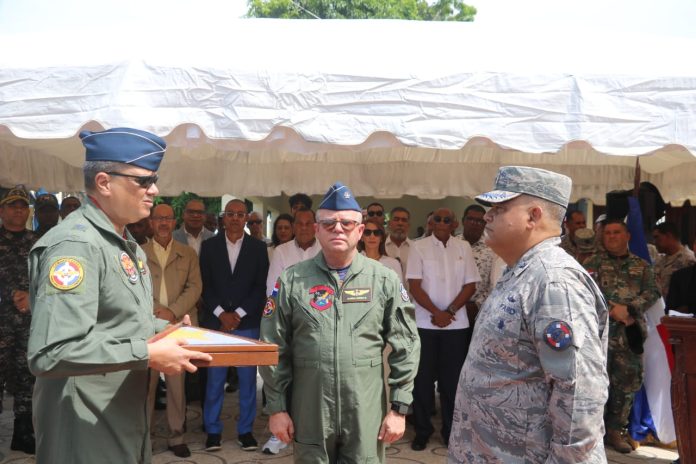 Siguen los cambios en los predios militares; cambian de mando en Base Aérea Puerto Plata