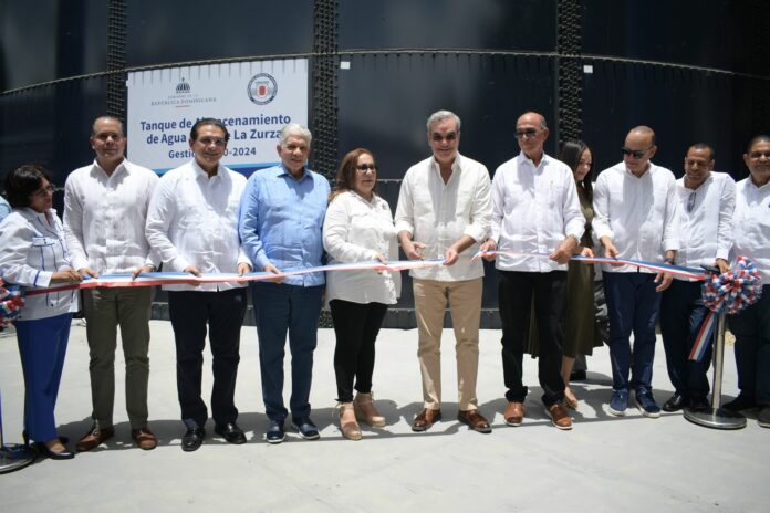 Abinader inaugura siete obras de agua potable y saneamiento en Santiago