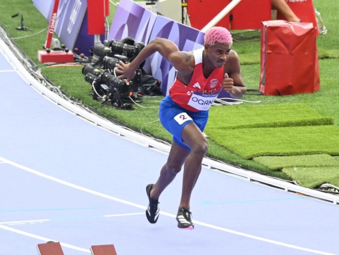 Alexander Ogando no correrá en los 400 metros planos de los JJOO París 2024