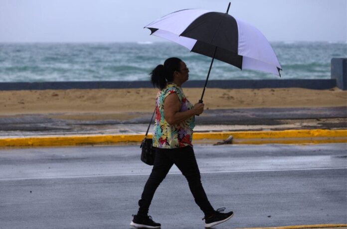 Aumentan a más de un millón las personas sin luz en Puerto Rico por la tormenta Ernesto