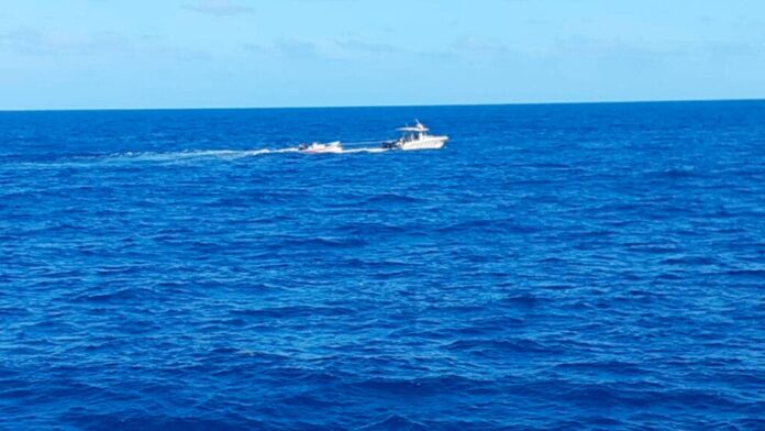Buque chino lleva náufragos a RD tras tres días a la deriva cerca de Canarias