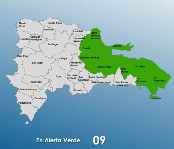 COE eleva a 9 las provincias en alerta por vaguada y onda tropical