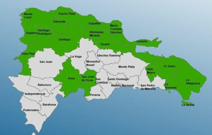 COE mantiene 16 provincias en alerta verde por vaguada inducida por huracán Ernesto