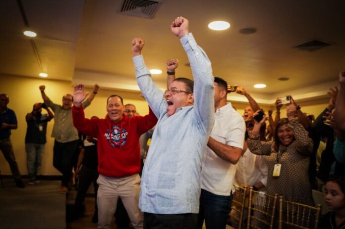 Camacho celebra medallas de púgiles