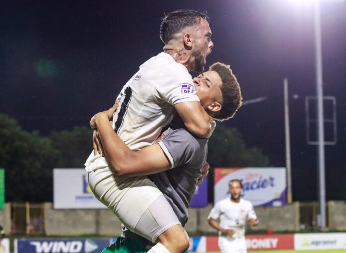 Cibao FC derrotó 0-1 equipo Moca y está solo en la cima