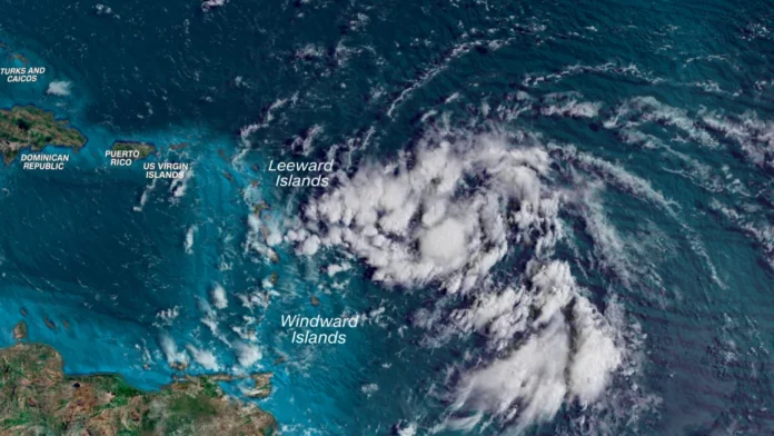 Efectos de la tormenta tropical Ernesto  ya se sienten en la isla de Guadalupe