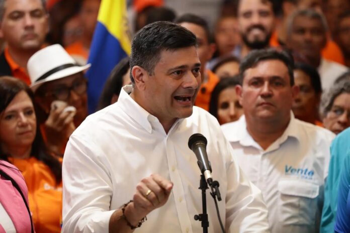Exdiputado opositor Freddy Superlano “está detenido y hablando muy bien”, dice el chavismo