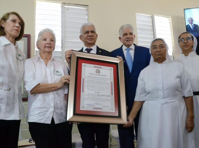 Hospicio San Vicente de Paúl loado por 101 años