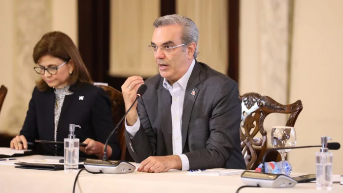 Inicia reunión del Consejo de Ministros, encabezada por Luis Abinader
