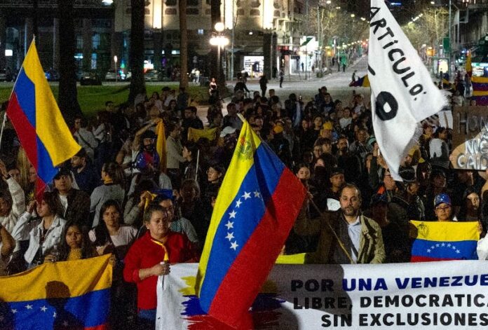 Más países dan apoyo a González en Venezuela