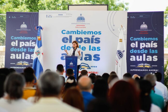 Raquel Peña: la mayoría de los docentes en el país son profesionales comprometidos