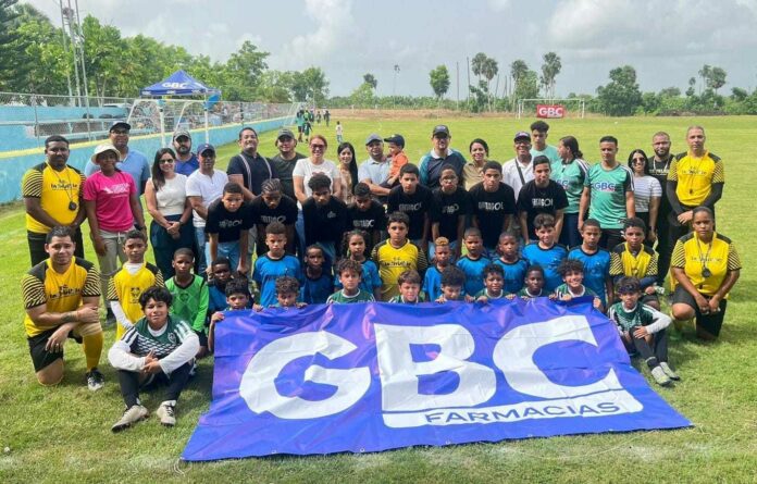 Salcedo FC gana circuito fútbol infantil GBC Farmacias