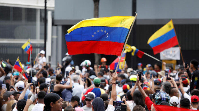 Venezolanos en Miami se reúnen en apoyo a marcha convocada por María Corina