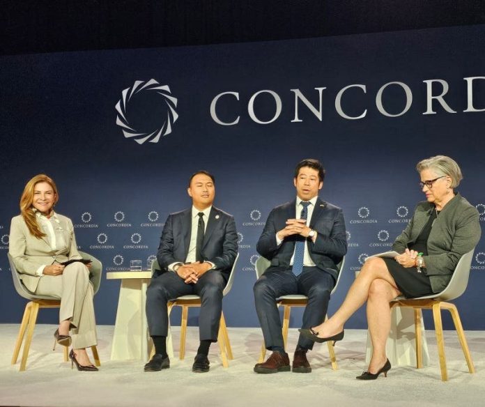 Alcadesa dice gente es centro de políticas