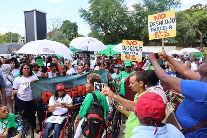 Apoya proyecto prohíbe desalojos forzosos en RD