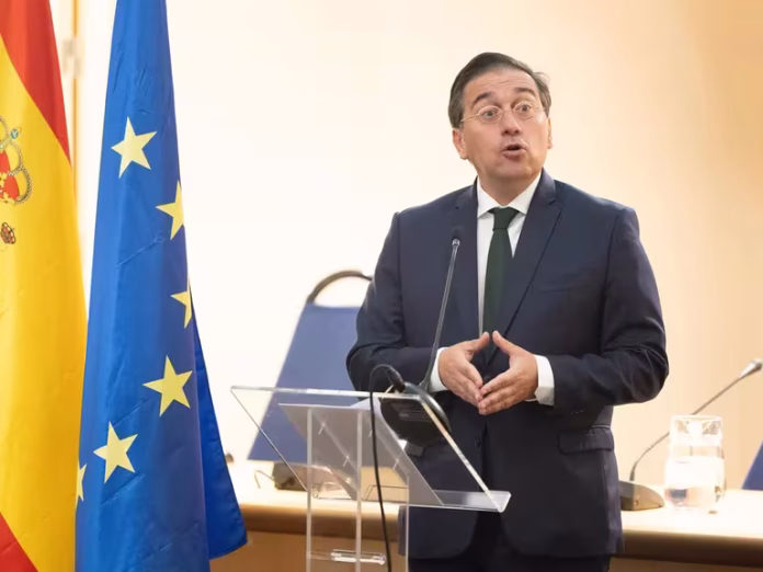 España dice no negoció con Maduro salida de Edmundo González