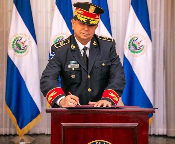 Muerte del director de la Policía de El Salvador: ¿Quiénes iban con Mauricio Arriaza?