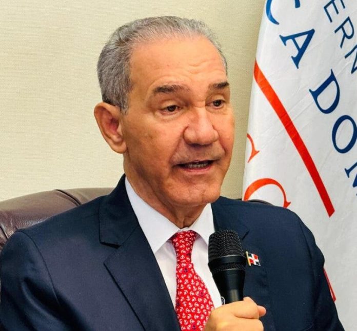Pide Abinader ser árbitro en escogencia candidato 2028